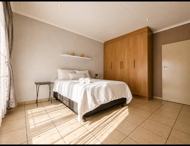 2 BEDROOM TOWNHOUSE FOR SALE IN THREE RIVERS